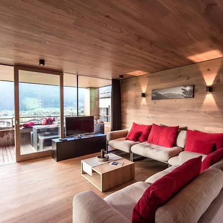 Smaragdjuwel Βίλα *